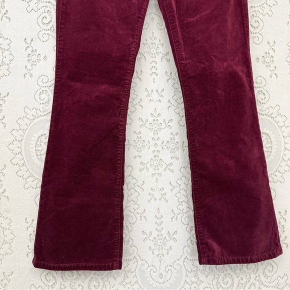 AG Adriano Goldschmied The Boot Crop Velvet Flare Crop in Gooseberry - Picture 8 of 11